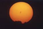 � M. Wagner; Sonnenaufgang mit riesen Sonnenfleck, 24.09.2000