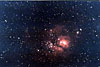 � O. Aders; Lagunennebel M 8, 10 min. belichtet auf Fuji New Sensia 800, Brennweite: 1.500 mm f/7.5, Ort: W�hrend des 10. ITV